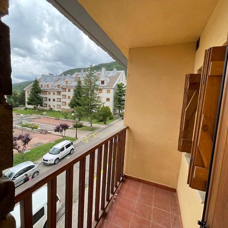 Apartamento El Falcar Villanúa Eksteriør bilde